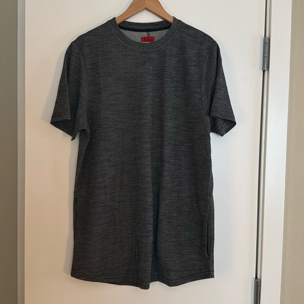 Killion Black and Gray Textured Long-Line T-Shirt with Pockets